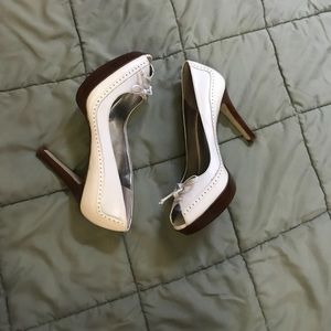 Marc Fisher Mfvica Peeptoe Heels white size 6